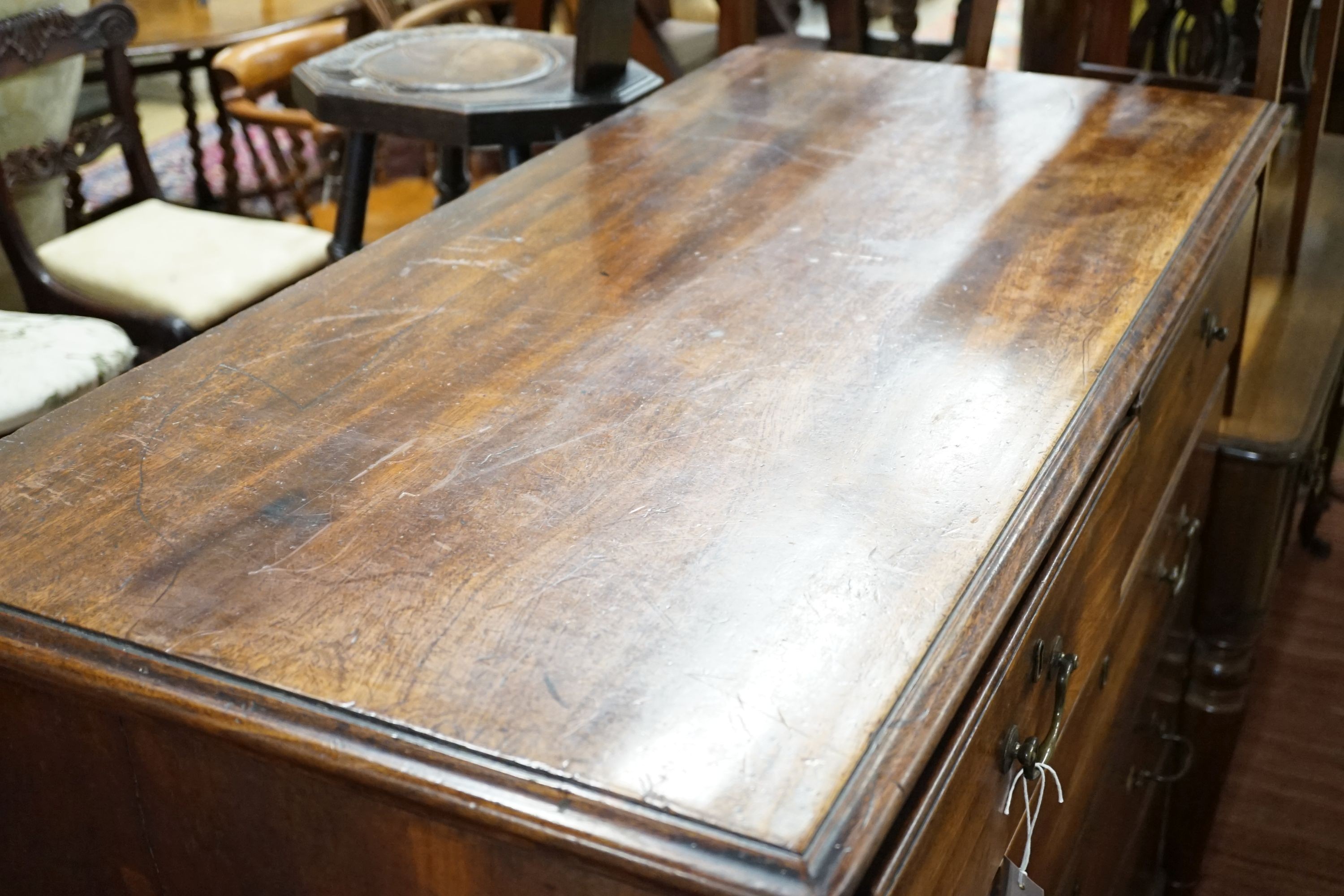 A George III North Country mahogany chest of drawers, 118 cm wide, 55 cm deep, 109 cm high
